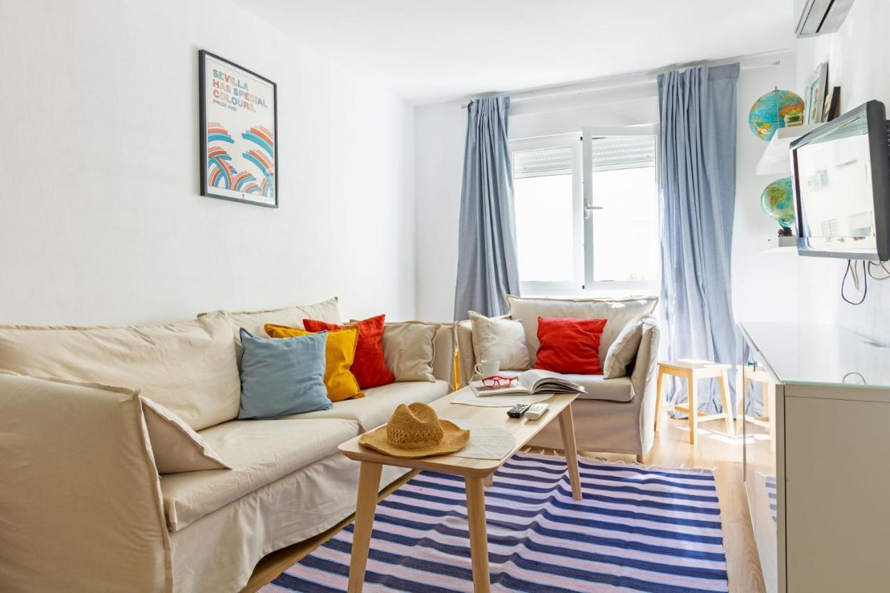 סביליה Colours Apartment And Garage Historical Center 4 Pax מראה חיצוני תמונה