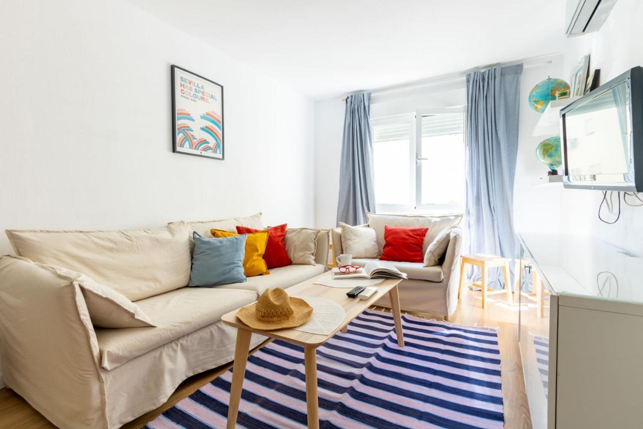 סביליה Colours Apartment And Garage Historical Center 4 Pax מראה חיצוני תמונה